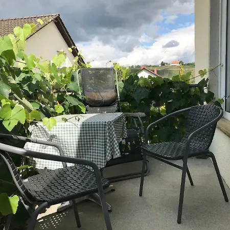 Ferien- Und Winzerhof Ute Braun