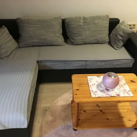 Ferien- Und Winzerhof Ute Braun Appartement *
